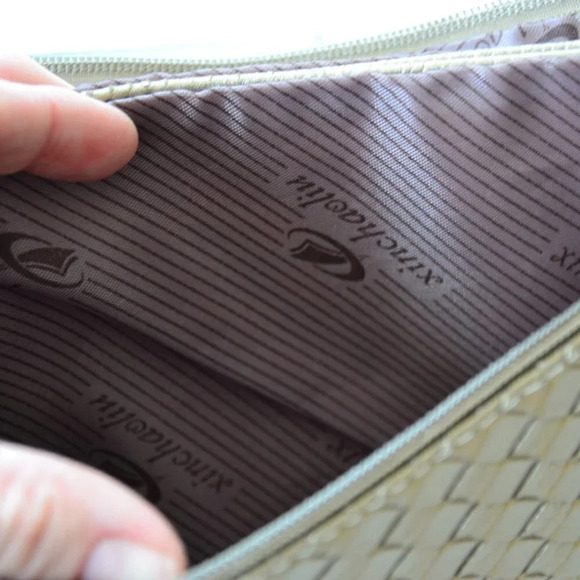 Woven  Fabric Purse - Picture 5 of 7